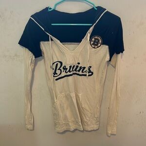 Women’s Small Bruins Long Sleeve shirt with hood